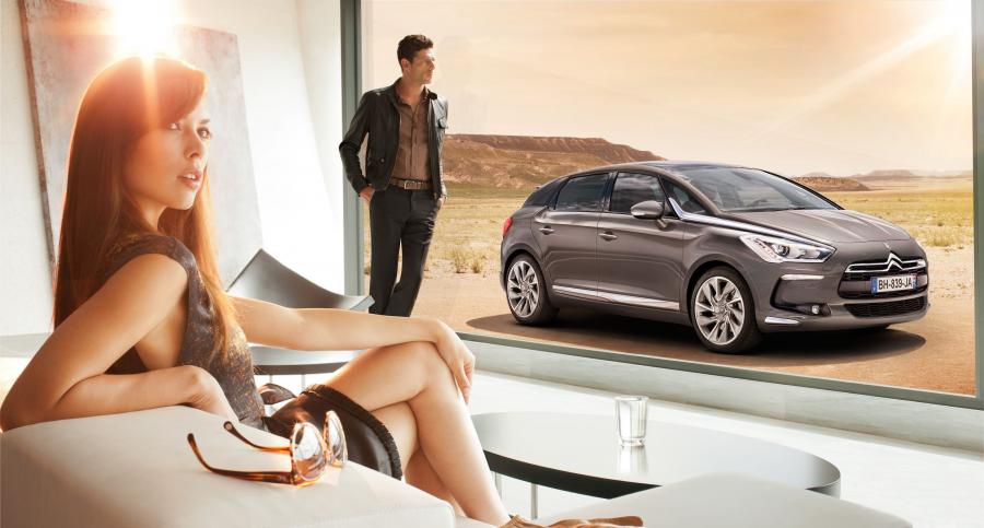  Citroen DS5 2012 года  (фото 18 из 182)